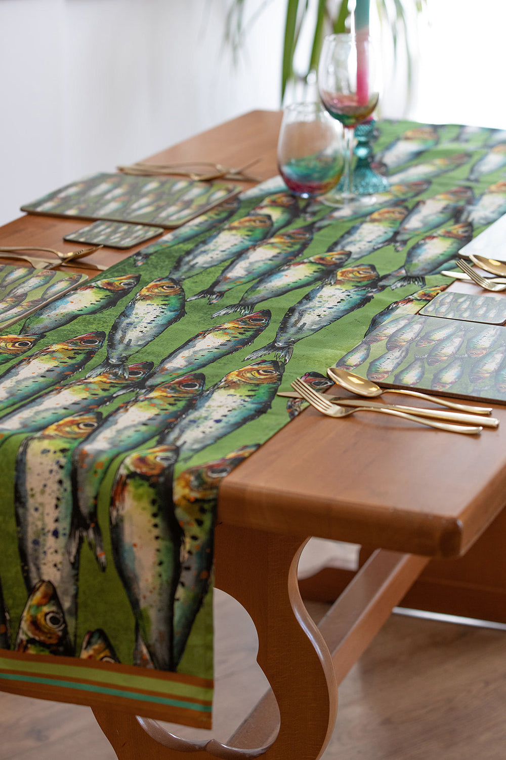 Dolly hot dogs table runners