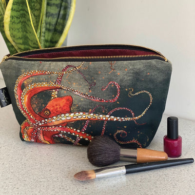 Cosmetic bags