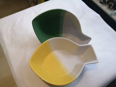 Deep fish shaped bowls